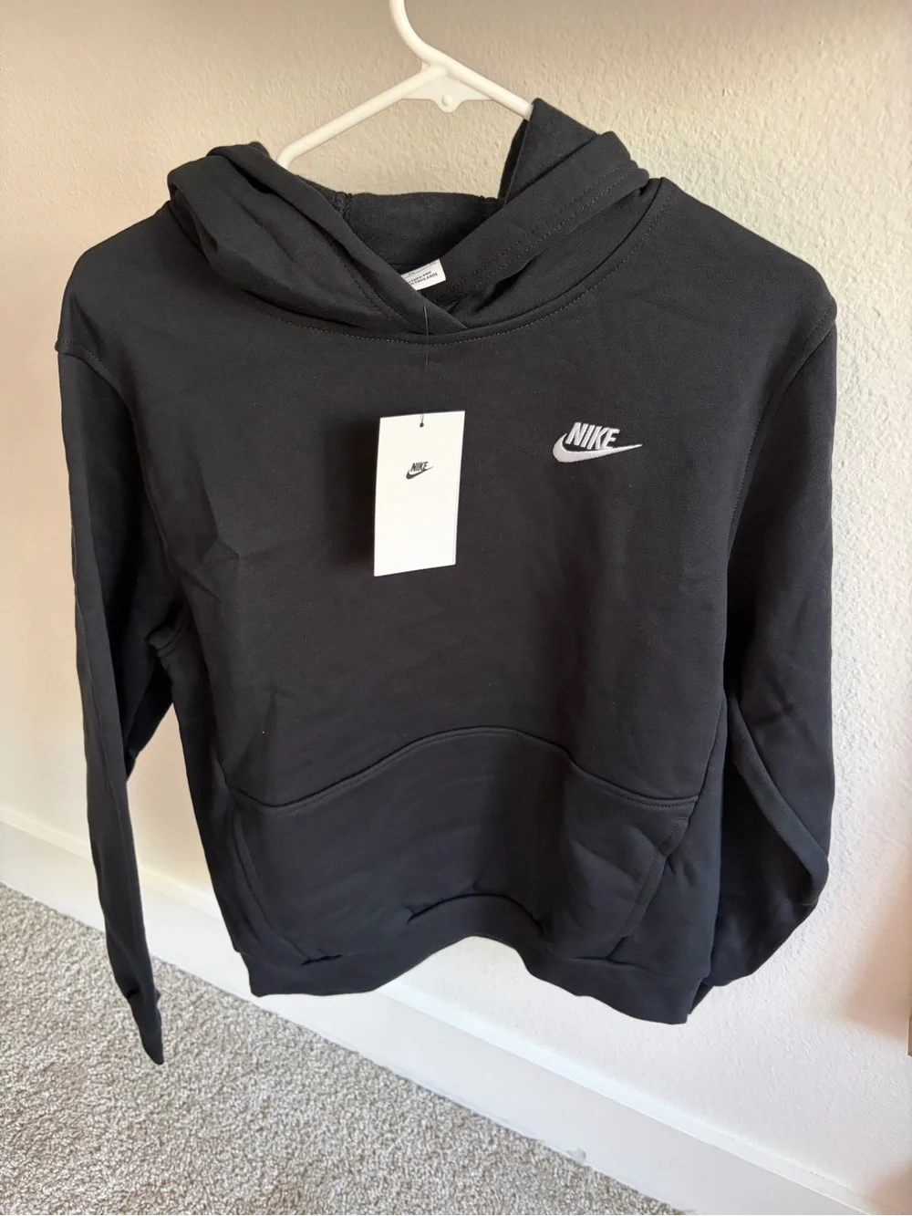 Nike Sportswear Club Fleece Black Pullover Hoodie Kids XL NWT